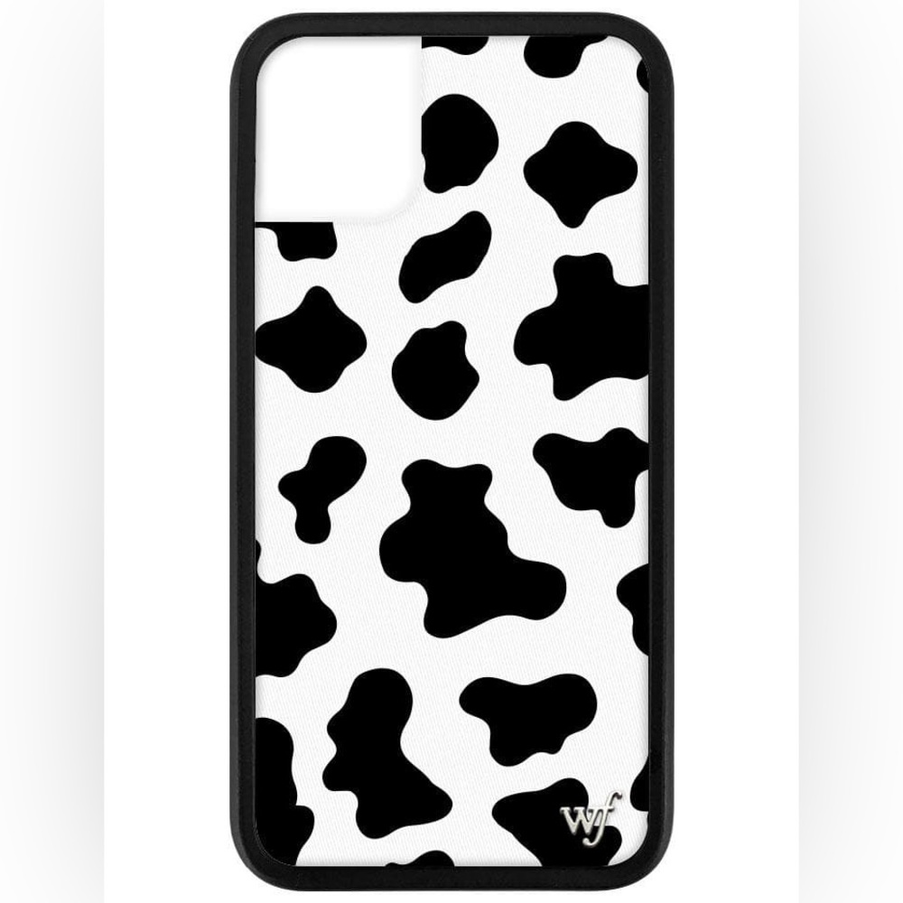 IPhone 11 Wildflower “Moo Moo” case 🖤